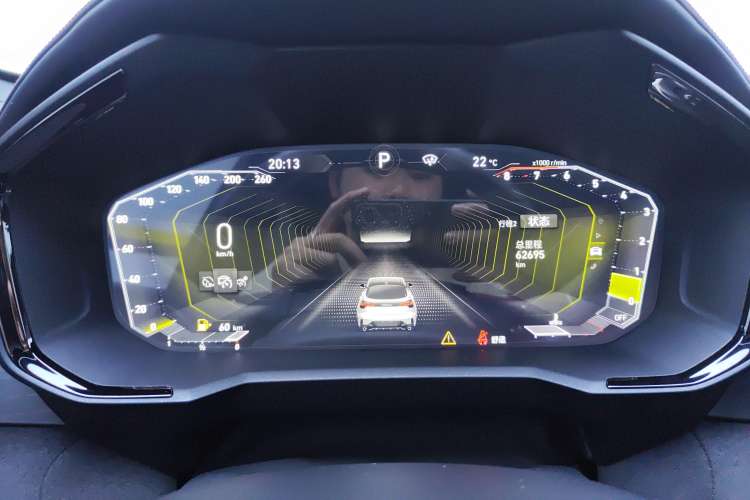 Used Lynk & Co 05 2020 2.0TD Four-Wheel Drive HypeHalo Instrument Cluster