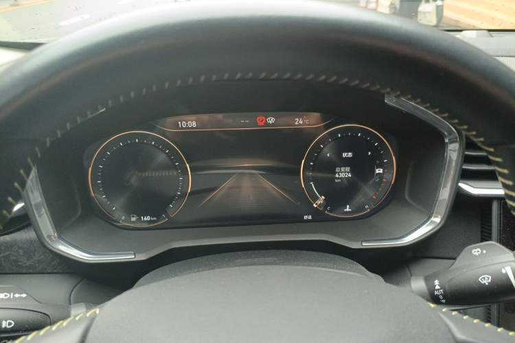 Used Lynk & Co 05 2020 2.0TD Two-Wheel Drive Shine Halo Instrument Cluster