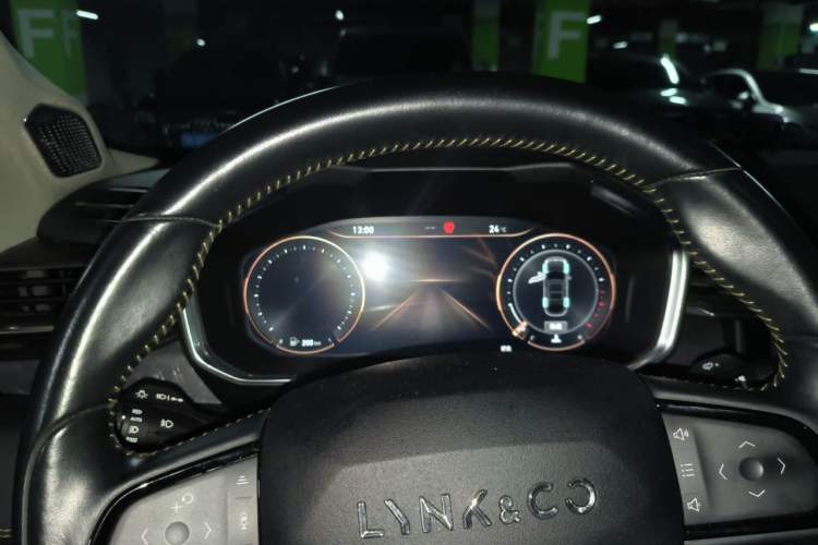 Used Lynk & Co 05 2020 2.0TD Two-Wheel Drive Shine Halo Instrument Cluster