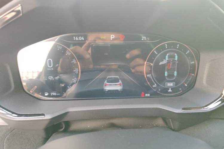 Used Lynk & Co 05 2020 2.0TD Four-Wheel Drive HypeHalo Instrument Cluster