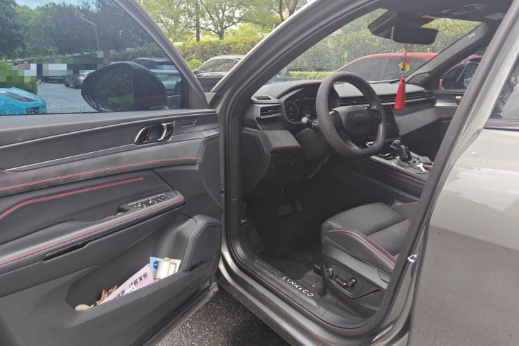 Used Lynk & Co 05 2020 2.0TD Four-Wheel Drive HypeHalo Interior 3