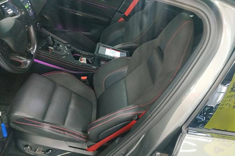 Used Lynk & Co 05 2020 2.0TD Four-Wheel Drive HypeHalo Left Front Seat