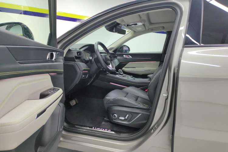 Used Lynk & Co 05 2020 2.0TD Two-Wheel Drive Shine Halo Left Front Seat