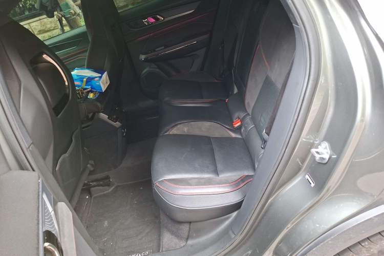 Used Lynk & Co 05 2020 2.0TD Four-Wheel Drive HypeHalo Left Rear Seat