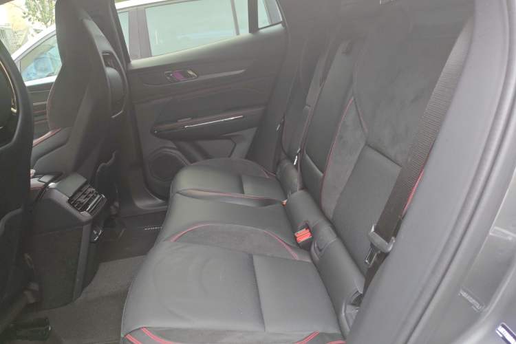 Used Lynk & Co 05 2020 2.0TD Four-Wheel Drive HypeHalo Left Rear Seat