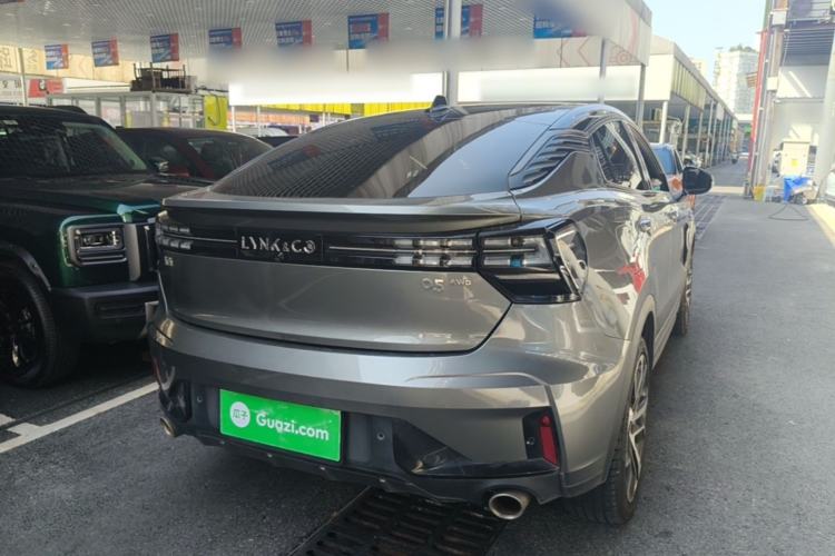 Used Lynk & Co 05 2020 2.0TD Four-Wheel Drive HypeHalo Rear Right 45 Deg