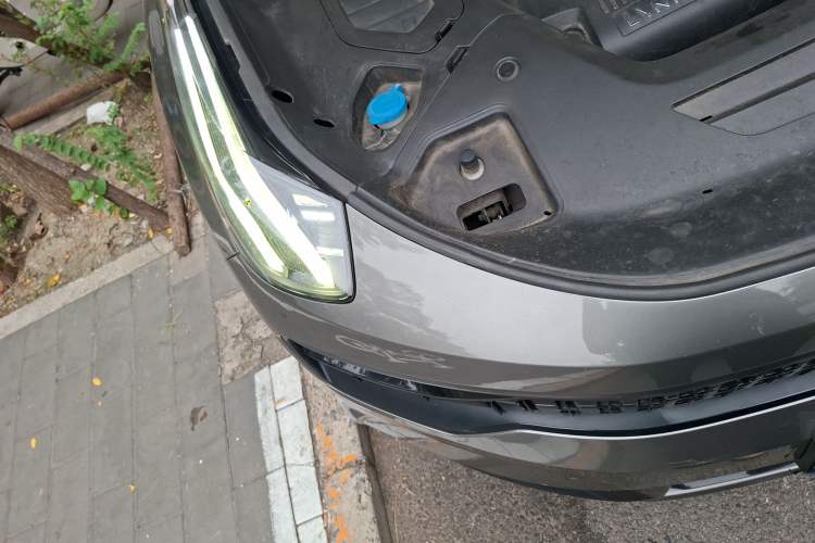 Used Lynk & Co 05 2020 2.0TD Four-Wheel Drive HypeHalo Right Front Headlight