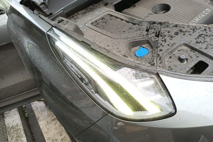 Used Lynk & Co 05 2020 2.0TD Two-Wheel Drive Shine Halo Right Front Headlight