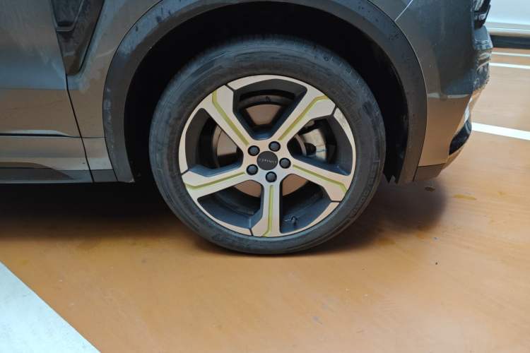 Used Lynk & Co 05 2020 2.0TD Two-Wheel Drive Zhaoyang Plus Right Front Wheel Hub