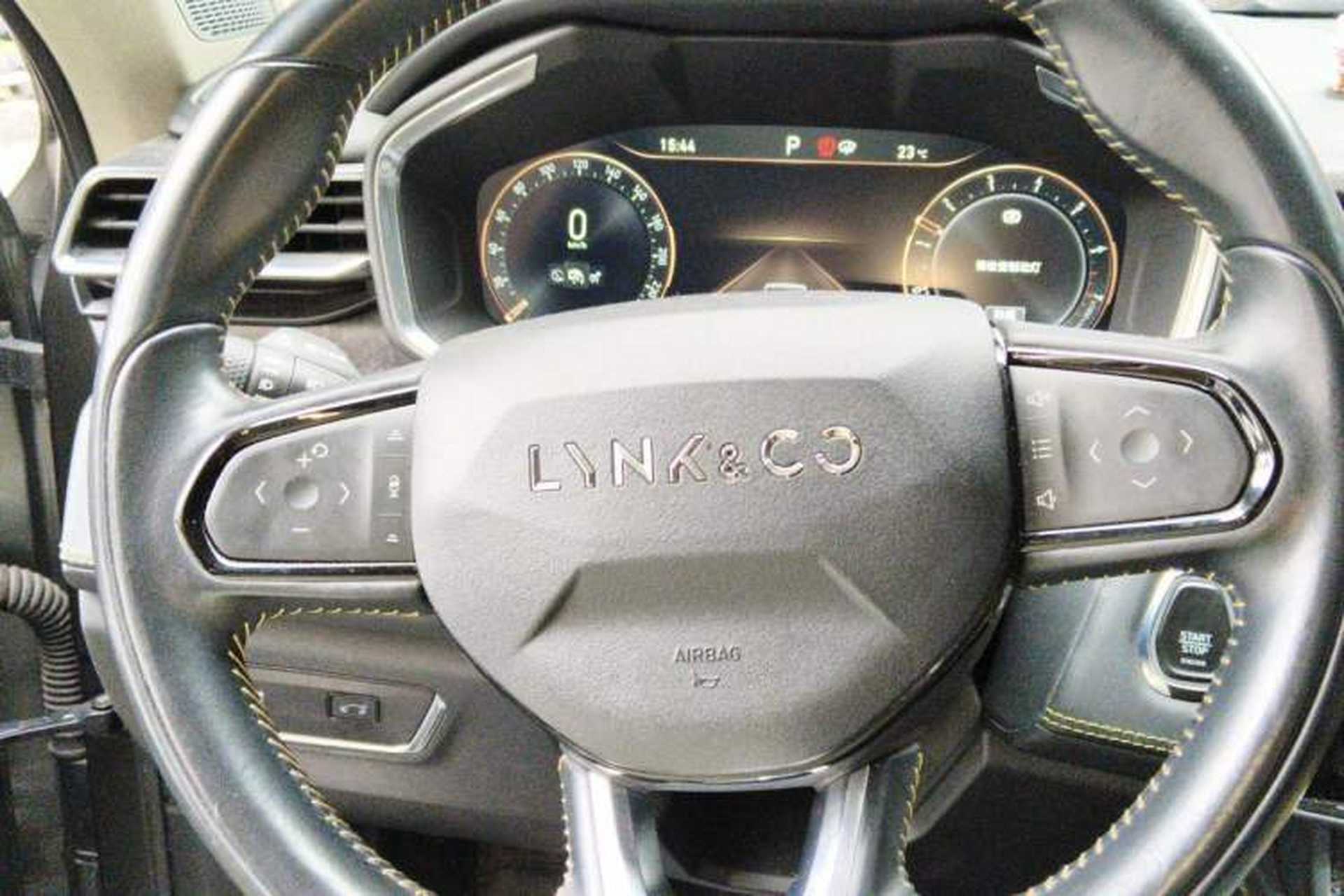 Used Lynk & Co 05 2020 2.0TD Two-Wheel Drive Shine Halo Steering Wheel