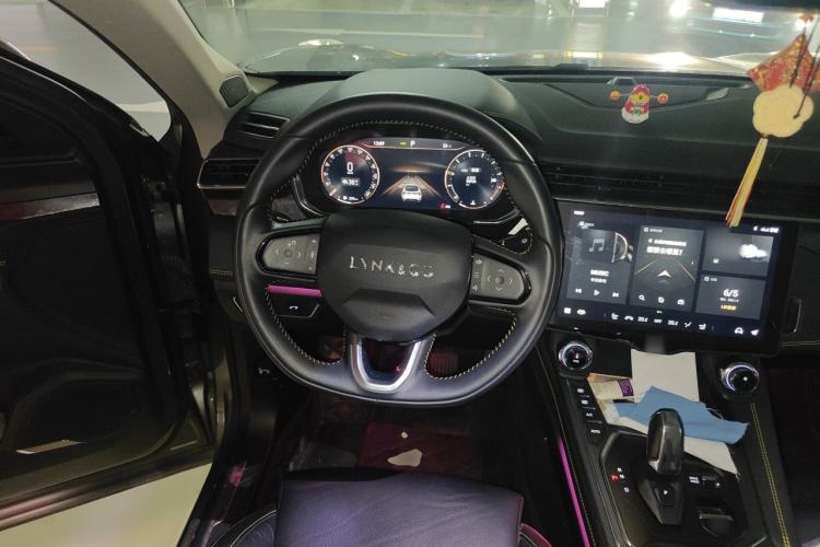 Used Lynk & Co 05 2020 2.0TD Two-Wheel Drive Zhaoyang Plus Steering Wheel