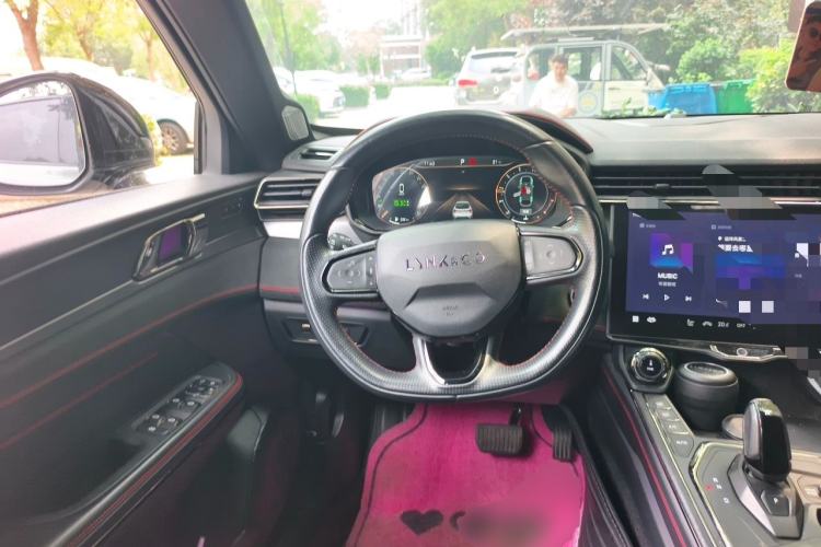Used Lynk & Co 05 2020 2.0TD Four-Wheel Drive HypeHalo Steering Wheel