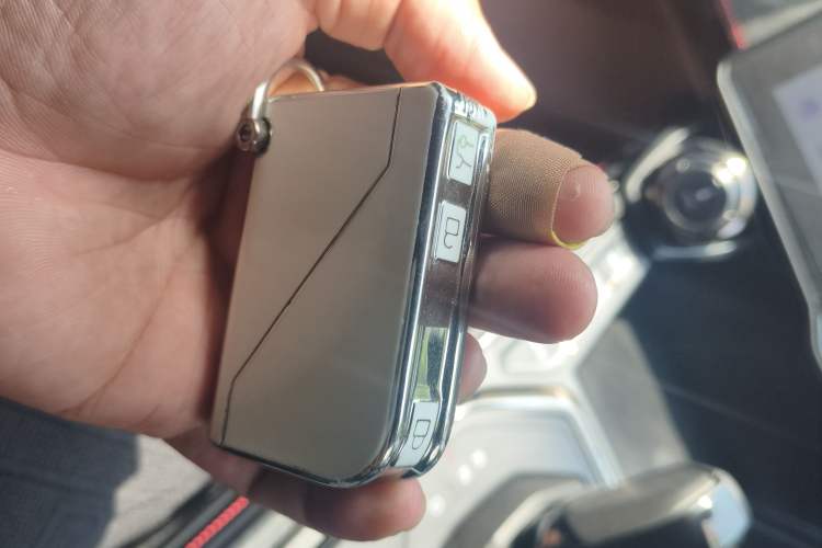 Used Lynk & Co 05 2020 2.0TD Four-Wheel Drive HypeHalo Vehicle Key