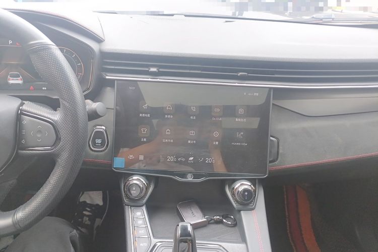 Used Lynk & Co 05 2020 2.0TD Four-Wheel Drive HypeHalo Audio And AC Panel