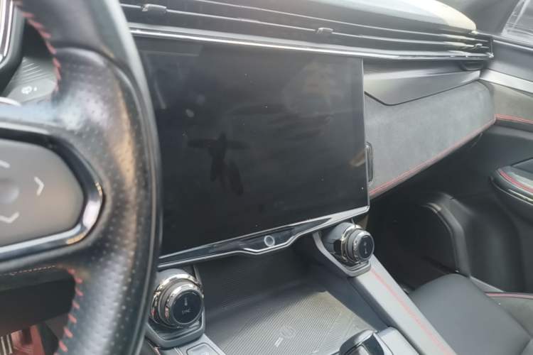Used Lynk & Co 05 2020 2.0TD Four-Wheel Drive HypeHalo Audio And AC Panel