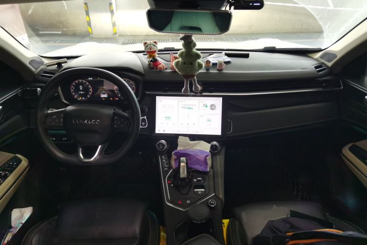 Used Lynk & Co 05 2020 2.0TD Two-Wheel Drive Zhaoyang Plus Center Console