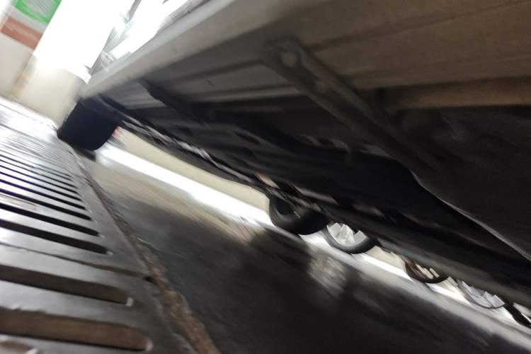 Used Lynk & Co 05 2020 2.0TD Two-Wheel Drive Zhaoyang Plus Chassis Rear Left