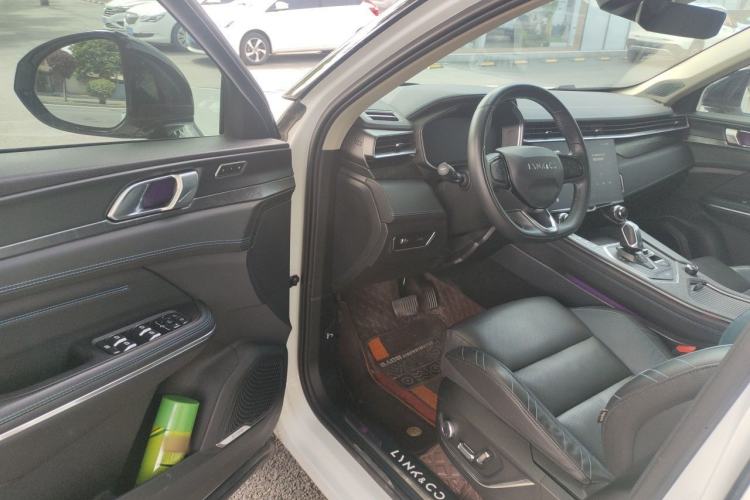 Used Lynk & Co 05 2020 2.0TD Two-Wheel Drive Shine Halo Driver Seat