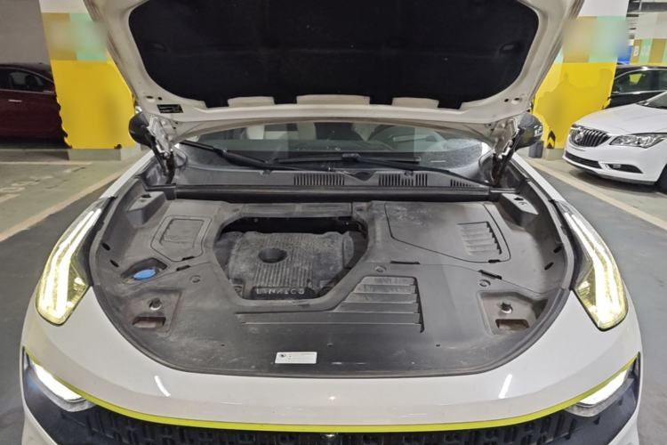 Used Lynk & Co 05 2020 2.0TD Two-Wheel Drive Shine Halo Engine Bay