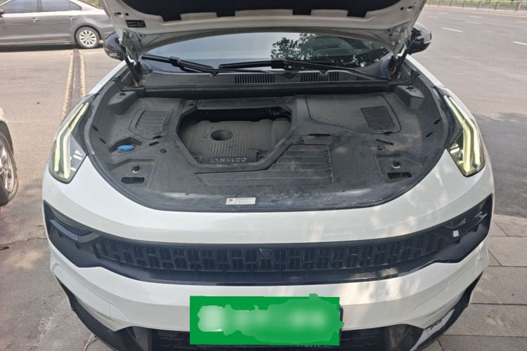 Used Lynk & Co 05 2020 2.0TD Four-Wheel Drive HypeHalo Engine Bay