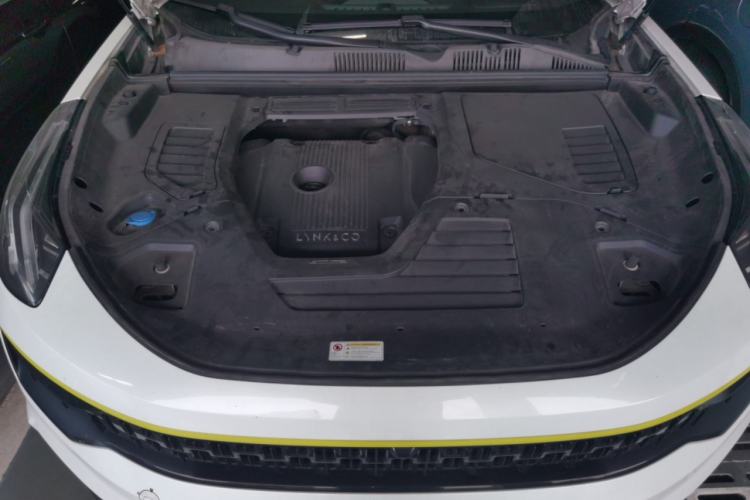 Used Lynk & Co 05 2020 2.0TD Two-Wheel Drive Zhaoyang Plus Engine Bay