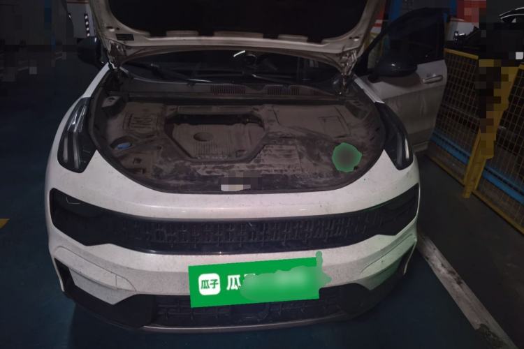 Used Lynk & Co 05 2020 2.0TD Four-Wheel Drive HypeHalo Engine Bay