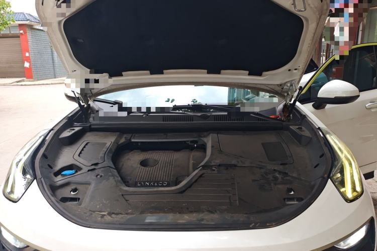 Used Lynk & Co 05 2020 2.0TD Two-Wheel Drive Zhaoyang Plus Engine Bay