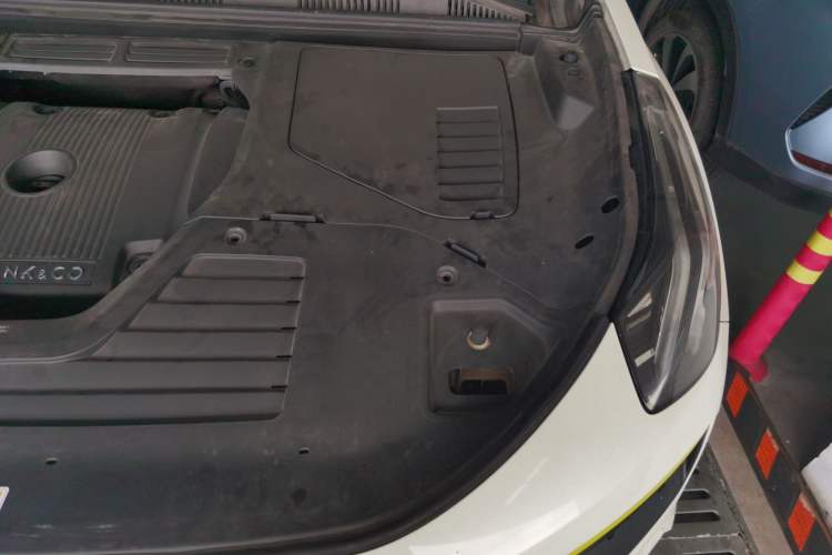 Used Lynk & Co 05 2020 2.0TD Two-Wheel Drive Zhaoyang Plus Engine Bay Left