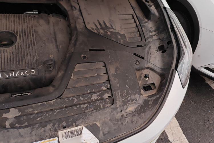 Used Lynk & Co 05 2020 2.0TD Two-Wheel Drive Zhaoyang Plus Engine Bay Left