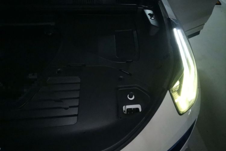 Used Lynk & Co 05 2020 2.0TD Two-Wheel Drive Shine Halo Engine Bay Left