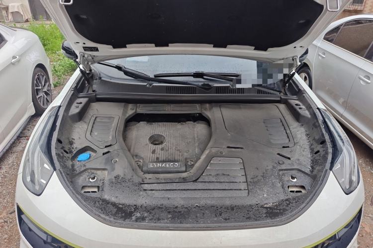 Used Lynk & Co 05 2020 2.0TD Two-Wheel Drive Shine Halo Engine Bay