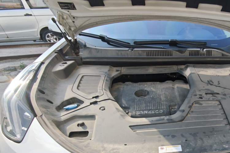 Used Lynk & Co 05 2020 2.0TD Two-Wheel Drive Zhaoyang Plus Engine Bay Right