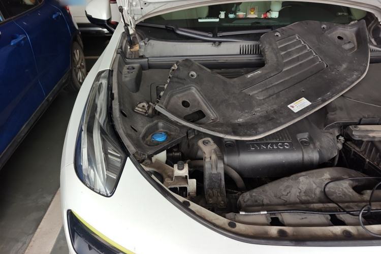 Used Lynk & Co 05 2020 2.0TD Two-Wheel Drive Zhaoyang Plus Engine Bay Right