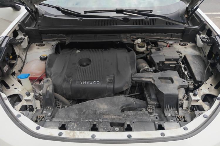 Used Lynk & Co 05 2020 2.0TD Two-Wheel Drive Shine Halo Engine Bay