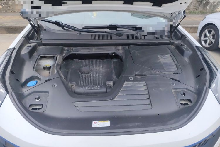 Used Lynk & Co 05 2020 2.0TD Two-Wheel Drive Shine Halo Engine Bay
