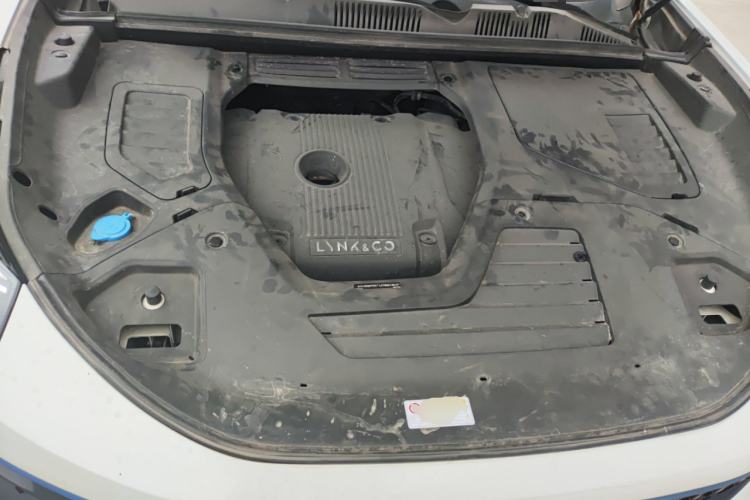 Used Lynk & Co 05 2020 2.0TD Two-Wheel Drive Shine Halo Engine Bay