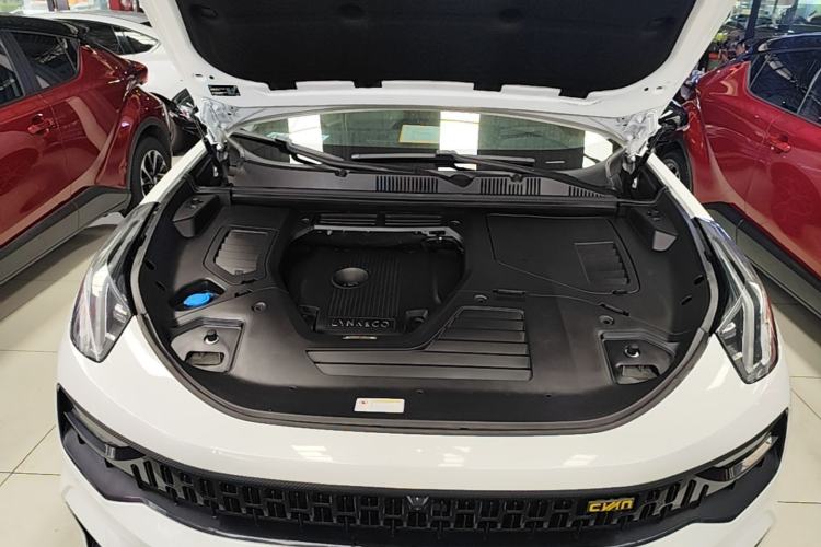 Used Lynk & Co 05 2020 2.0TD Two-Wheel Drive Shine Halo Engine Bay