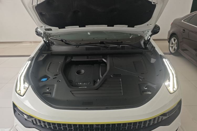 Used Lynk & Co 05 2020 2.0TD Two-Wheel Drive Shine Halo Engine Bay