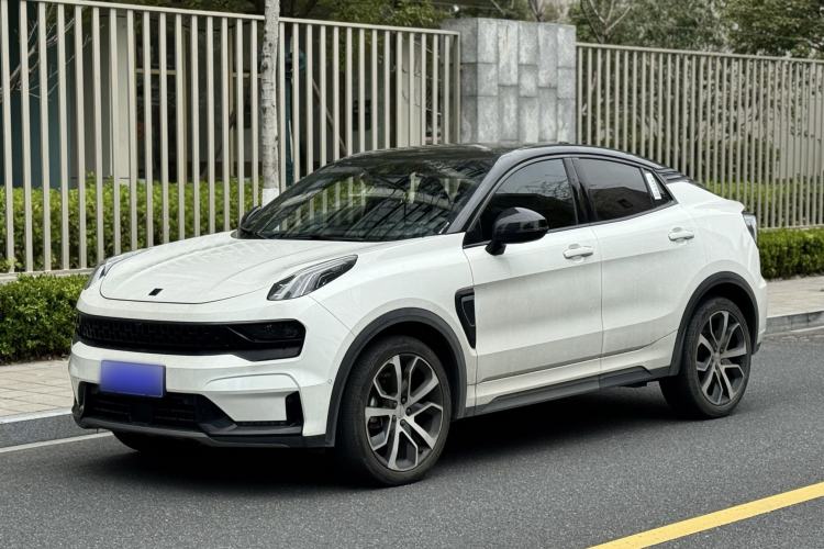 Used Lynk & Co 05 2020 2.0TD Four-Wheel Drive HypeHalo Exterior 1