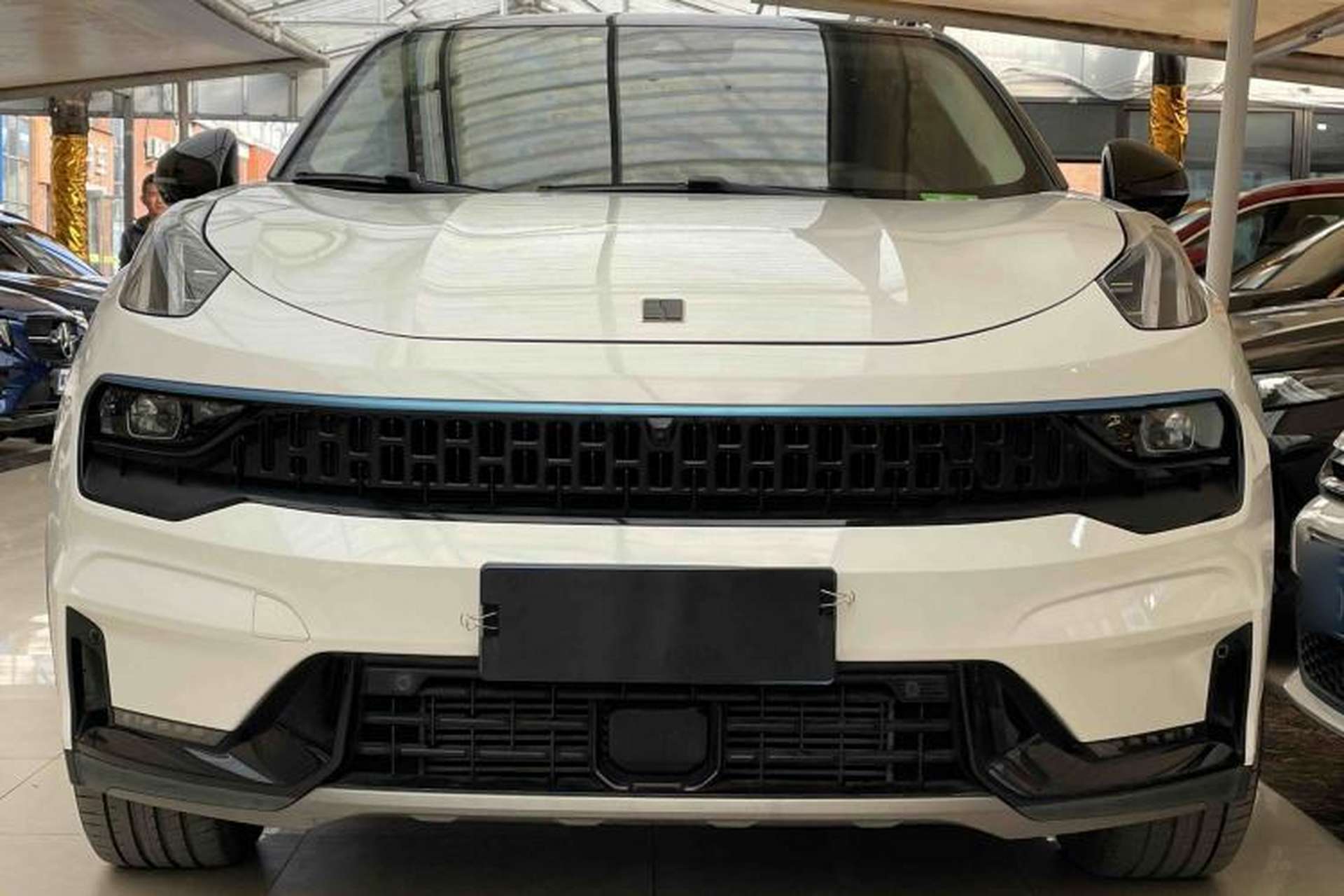 Used Lynk & Co 05 2020 2.0TD Two-Wheel Drive Shine Halo Exterior 2