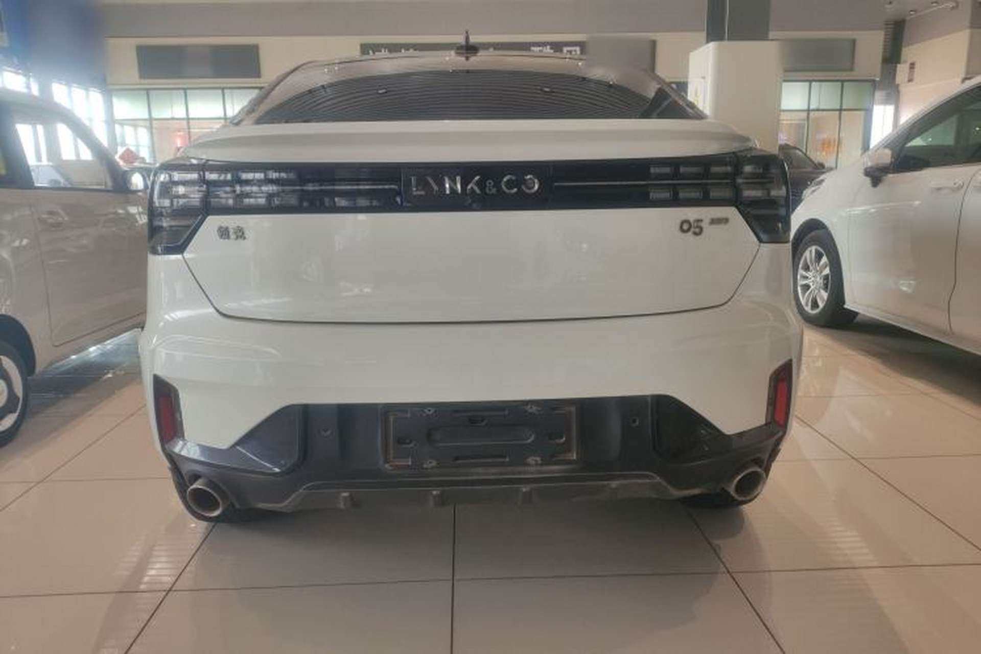 Used Lynk & Co 05 2020 2.0TD Four-Wheel Drive HypeHalo Exterior 4
