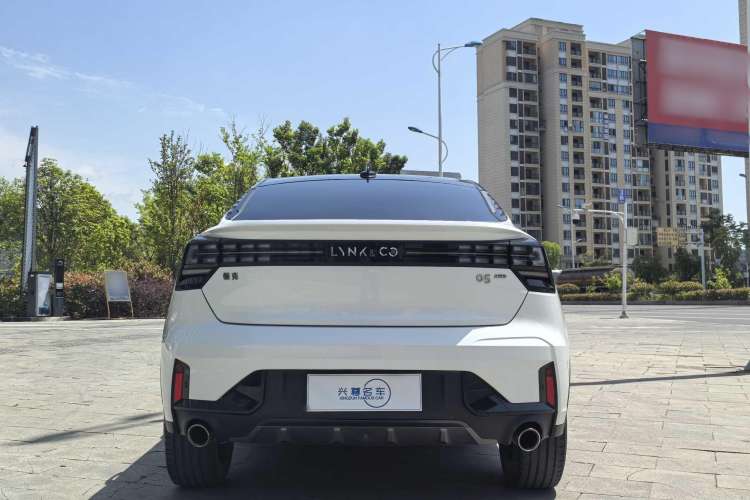 Used Lynk & Co 05 2020 2.0TD Four-Wheel Drive HypeHalo Exterior 5
