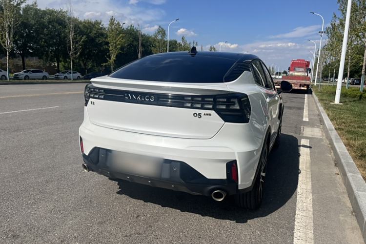 Used Lynk & Co 05 2020 2.0TD Four-Wheel Drive HypeHalo Exterior 5