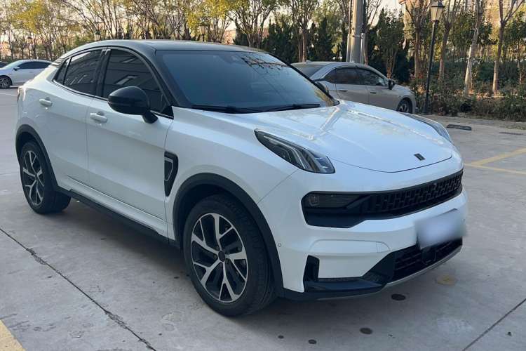 Used Lynk & Co 05 2020 2.0TD Four-Wheel Drive HypeHalo Exterior 6