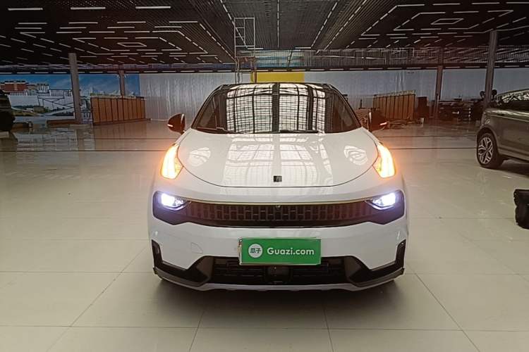 Used Lynk & Co 05 2020 2.0TD Two-Wheel Drive Shine Halo Front