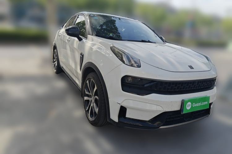 Used Lynk & Co 05 2020 2.0TD Four-Wheel Drive HypeHalo Front Right 45 Deg