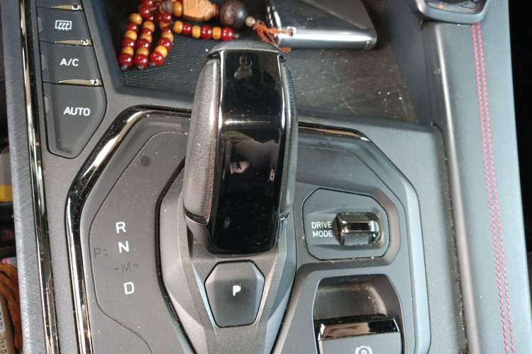 Used Lynk & Co 05 2020 2.0TD Four-Wheel Drive Genie Plus Gear Lever