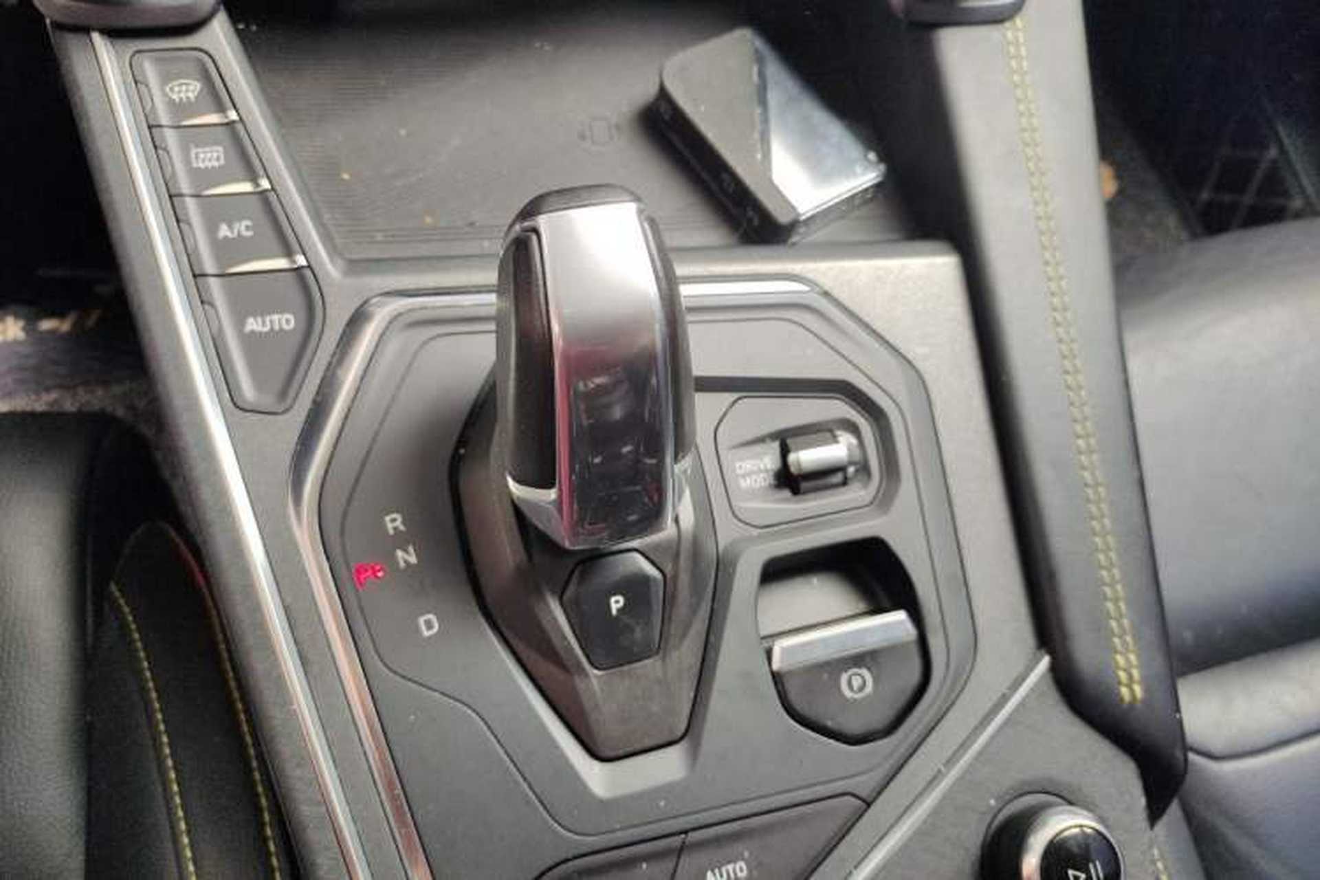 Used Lynk & Co 05 2020 2.0TD Two-Wheel Drive Zhaoyang Plus Gear Lever