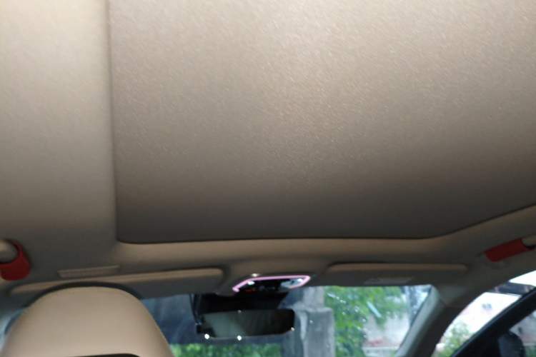 Used Lynk & Co 05 2020 2.0TD Two-Wheel Drive Shine Halo Headliner