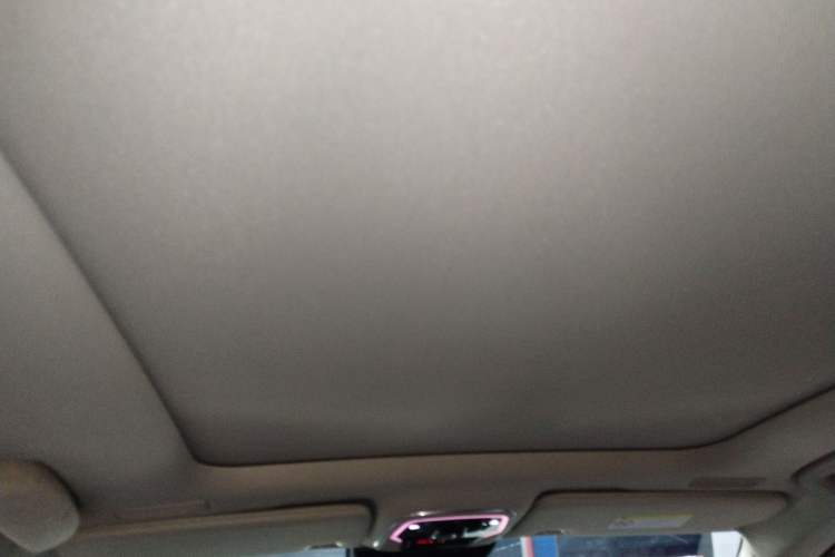 Used Lynk & Co 05 2020 2.0TD Two-Wheel Drive Shine Halo Headliner
